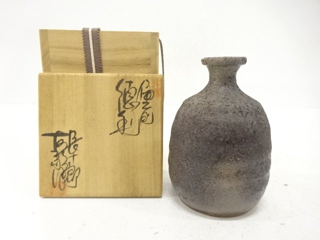 Bizen ware of a tokkuri